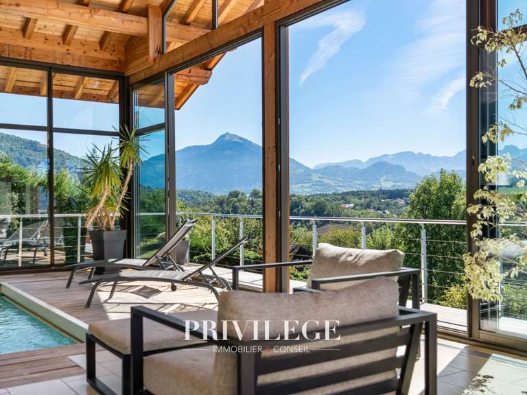 Maison Fillinges - 8 chambres - 500m²