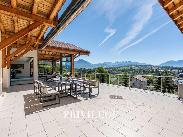 Maison Fillinges - 8 chambres - 500m²
