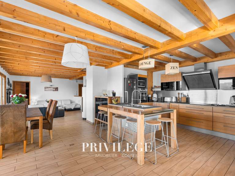 Maison Fillinges - 8 chambres - 500m²