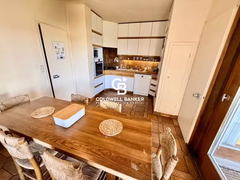 Maison Fillinges - 7 chambres - 250m²