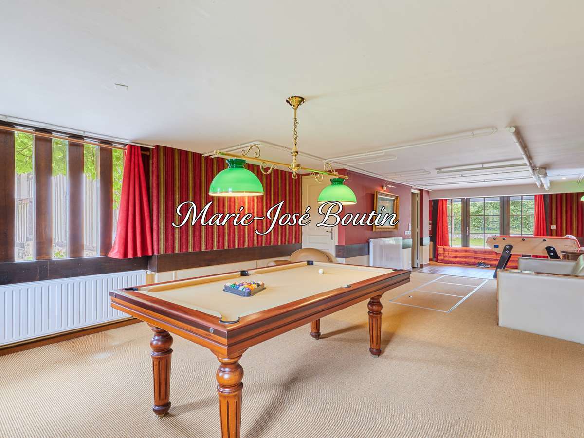 House Fiquefleur-Équainville
