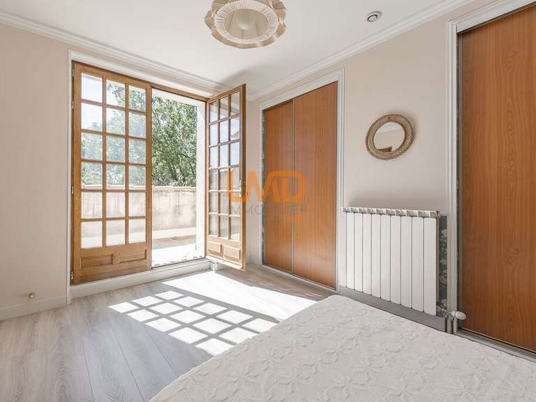 House Flassans-sur-Issole - 5 bedrooms - 210m²
