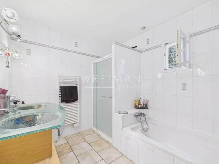 Villa Flassans-sur-Issole - 4 chambres - 163m²