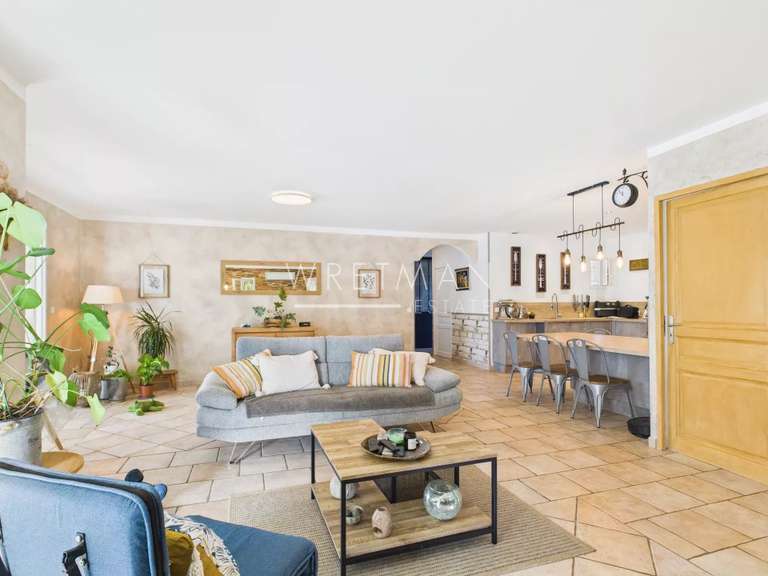 Villa Flassans-sur-Issole - 4 chambres - 163m²