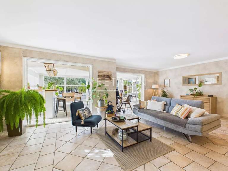 Villa Flassans-sur-Issole - 4 chambres - 163m²