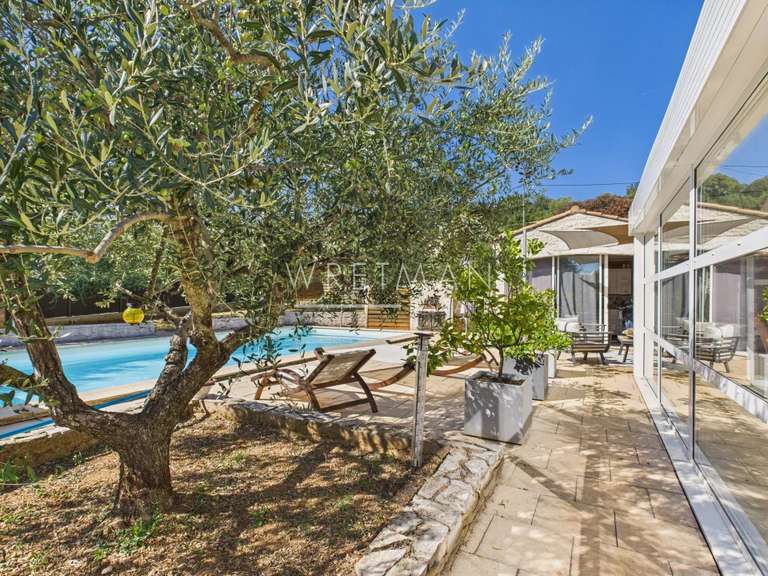 Villa Flassans-sur-Issole - 4 chambres - 163m²