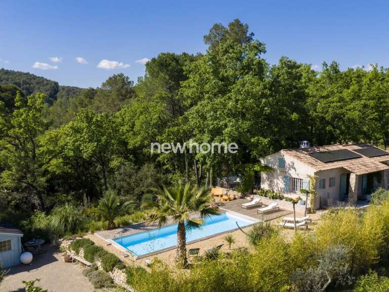 Maison Flayosc - 3 chambres - 122m²