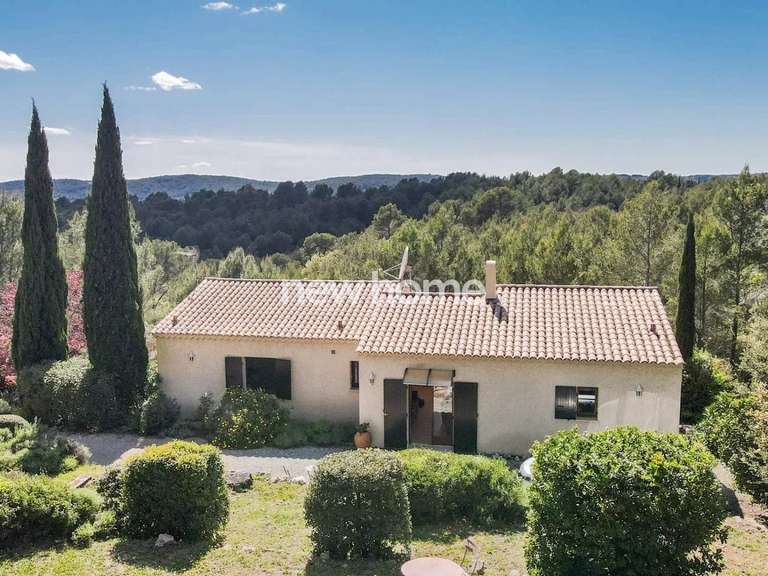 Maison Flayosc - 4 chambres - 236m²