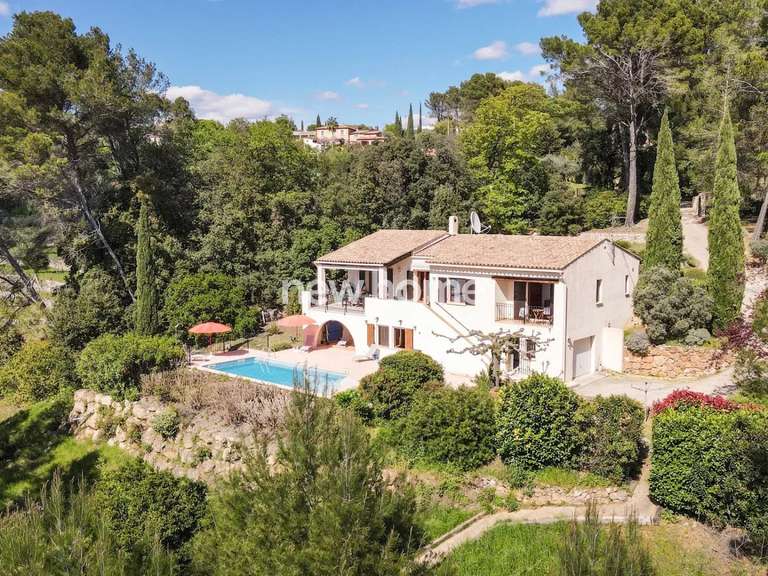 Maison Flayosc - 4 chambres - 236m²