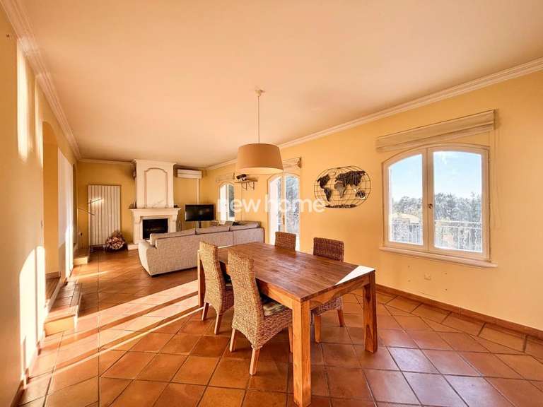 Maison Flayosc - 4 chambres - 150m²