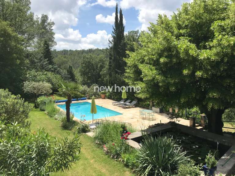 Maison Flayosc - 4 chambres - 263m²