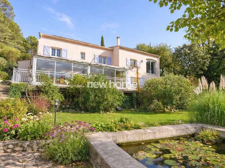 Maison Flayosc - 4 chambres - 263m²