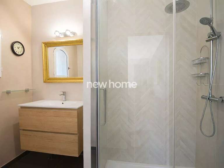 Maison Flayosc - 3 chambres - 207m²