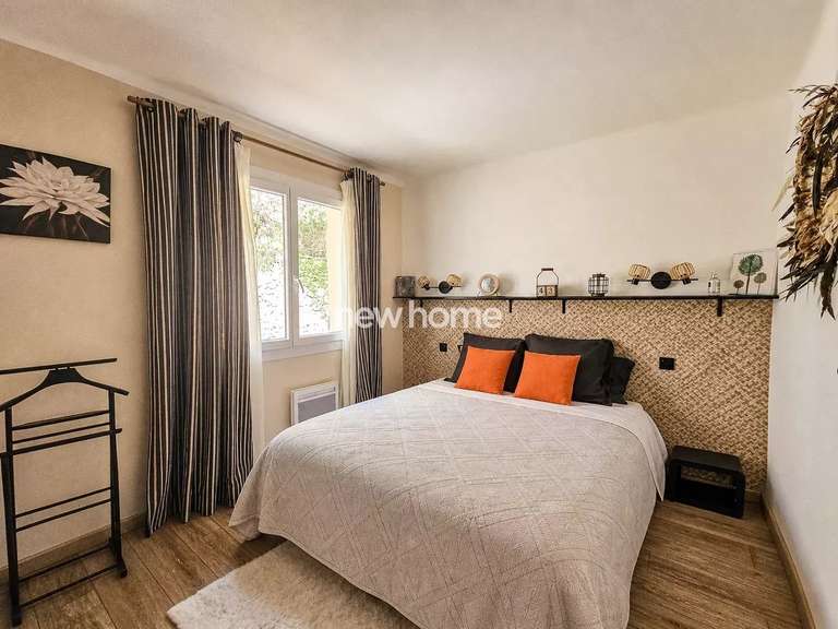 Maison Flayosc - 3 chambres - 200m²