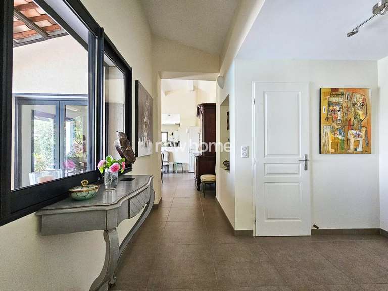 Maison Flayosc - 4 chambres - 206m²