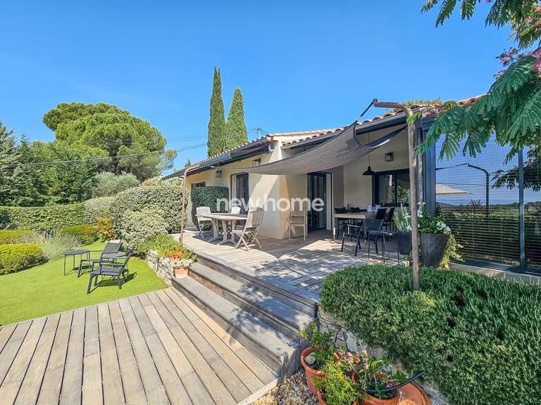 Maison Flayosc - 4 chambres - 206m²