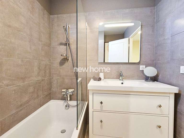 Maison Flayosc - 4 chambres - 206m²