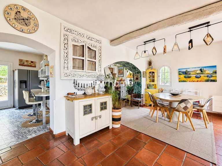 Maison Flayosc - 5 chambres - 206m²