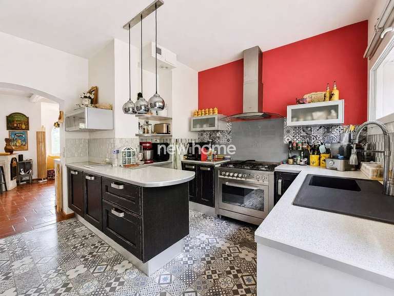 Maison Flayosc - 5 chambres - 206m²