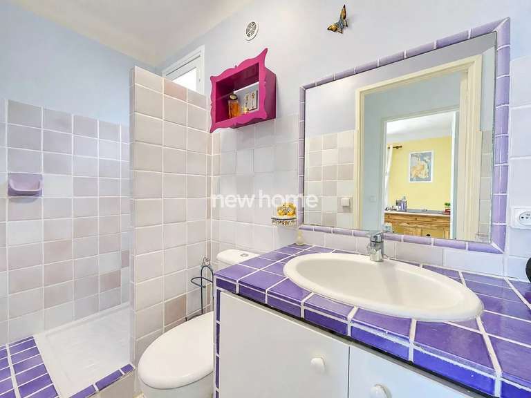 Maison Flayosc - 5 chambres - 206m²