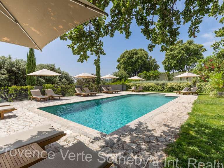 Property Flayosc - 600m²