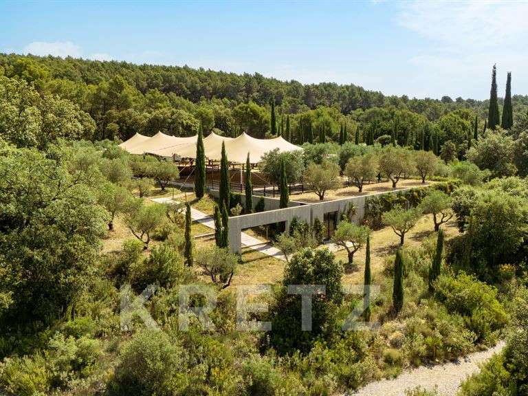 Propriété Flayosc - 10 chambres - 500m²