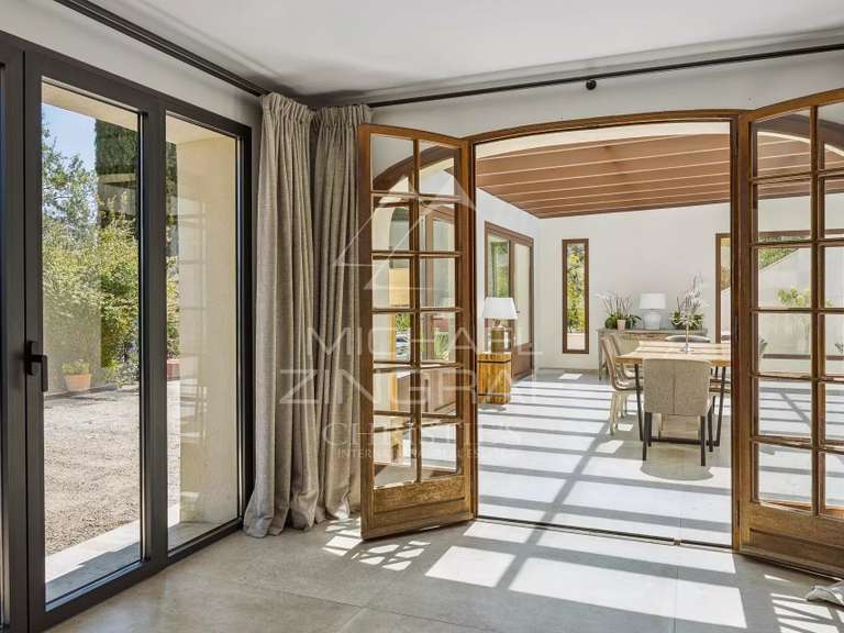 Propriété Flayosc - 5 chambres - 350m²