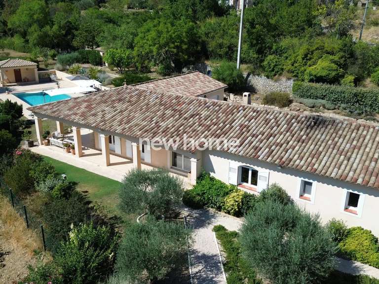 Villa Flayosc - 4 bedrooms - 205m²