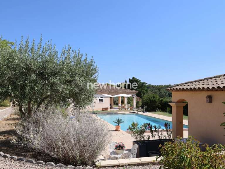 Villa Flayosc - 4 bedrooms - 205m²