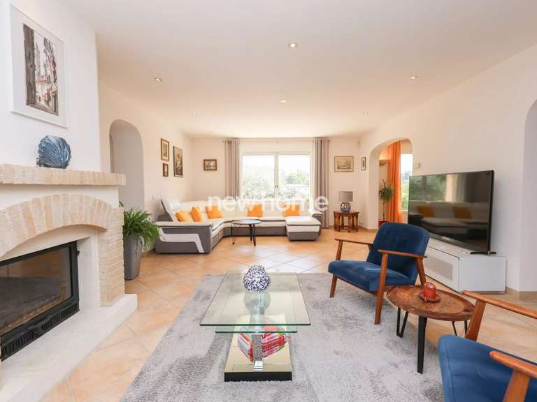 Villa Flayosc - 4 bedrooms - 205m²