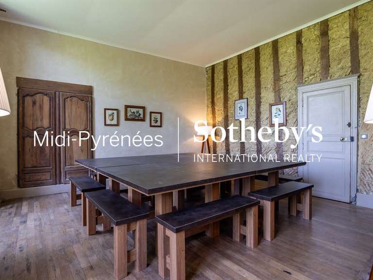Castle Fleurance - 1432m²