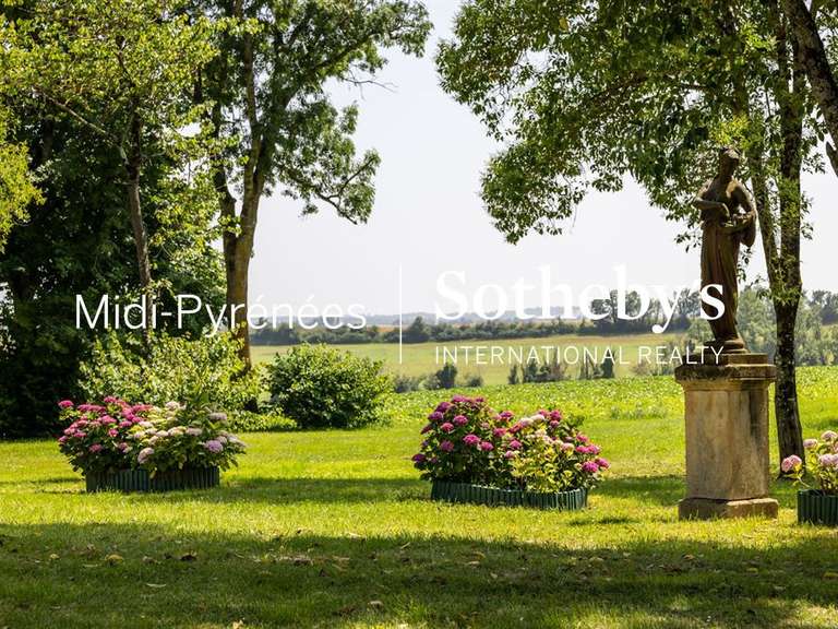 Castle Fleurance - 1432m²