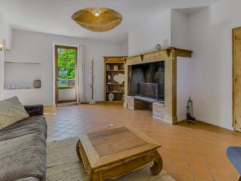 Maison Fleurance - 624m²
