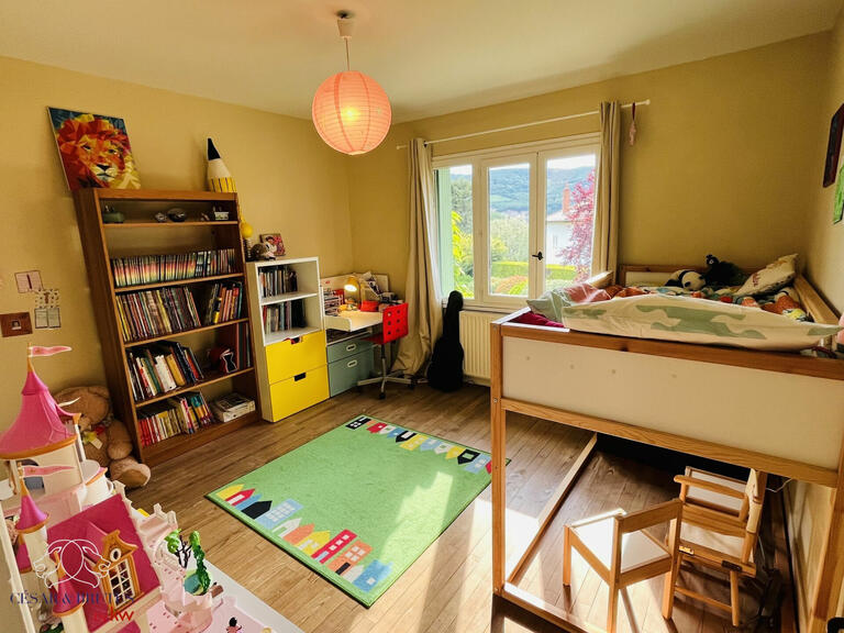 Villa Fleurieu-sur-Saône - 5 chambres - 228m²