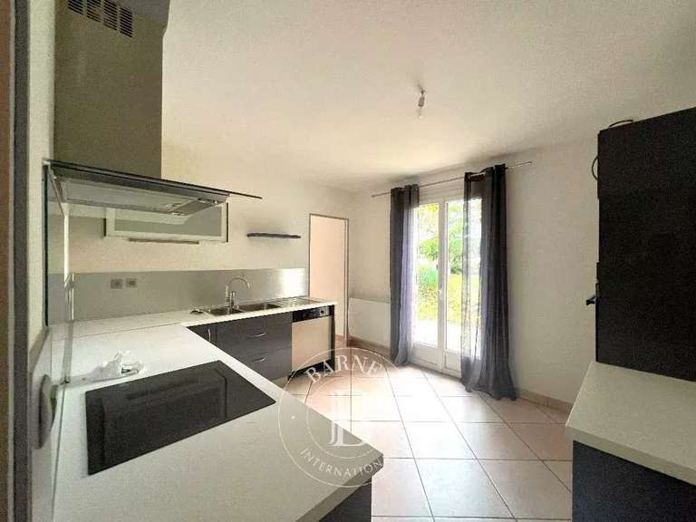 Maison Fondettes - 6 chambres - 198m²