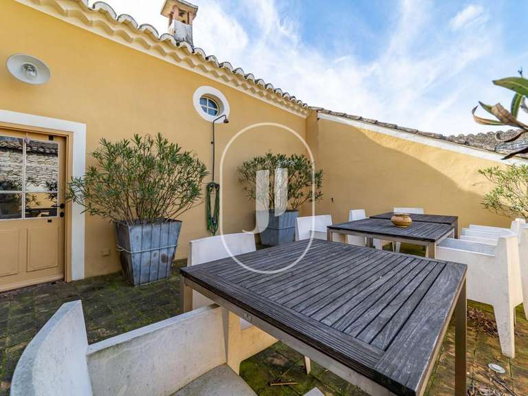 Maison Fons-sur-Lussan - 5 chambres - 224m²
