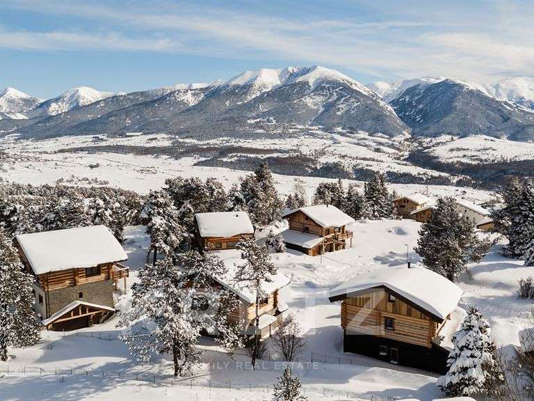 Chalet Font-Romeu-Odeillo-Via - 4 chambres - 200m²