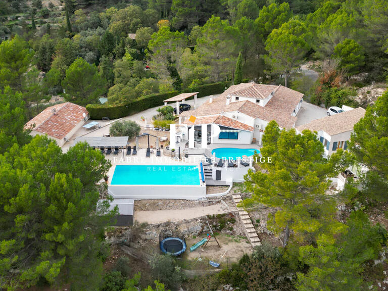 Propriété Fontaine-de-Vaucluse - 14 chambres - 420m²