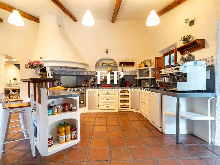 Propriété Fontaine-de-Vaucluse - 14 chambres - 420m²