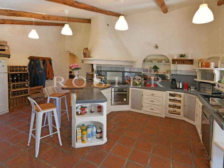 Villa Fontaine-de-Vaucluse - 15 chambres - 386m²