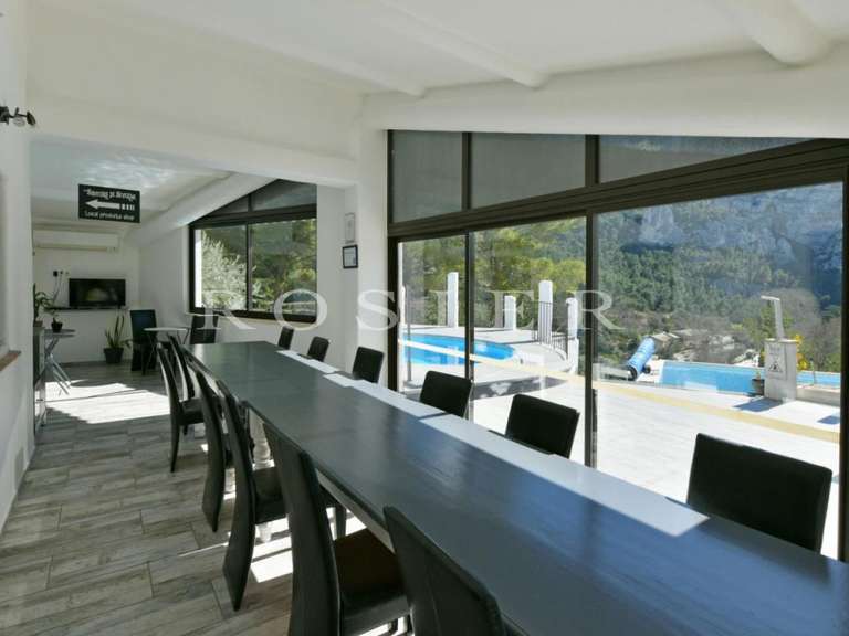 Villa Fontaine-de-Vaucluse - 15 chambres - 386m²