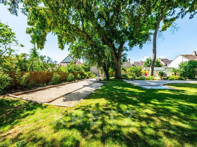 House Fontaine-lès-Dijon - 6 bedrooms - 300m²