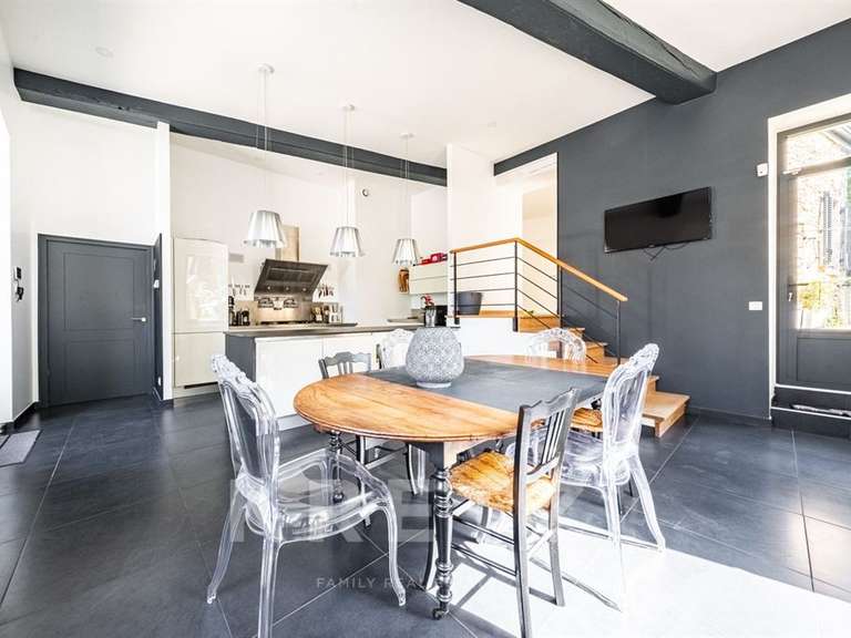 House Fontaine-lès-Dijon - 6 bedrooms - 300m²