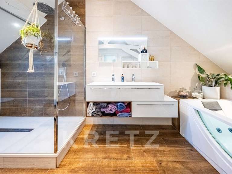 House Fontaine-lès-Dijon - 6 bedrooms - 300m²