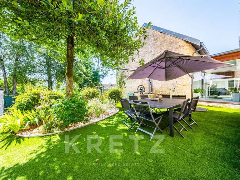 House Fontaine-lès-Dijon - 6 bedrooms - 300m²