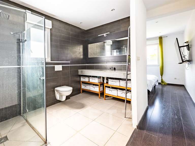 House Fontaine-lès-Dijon - 5 bedrooms - 300m²