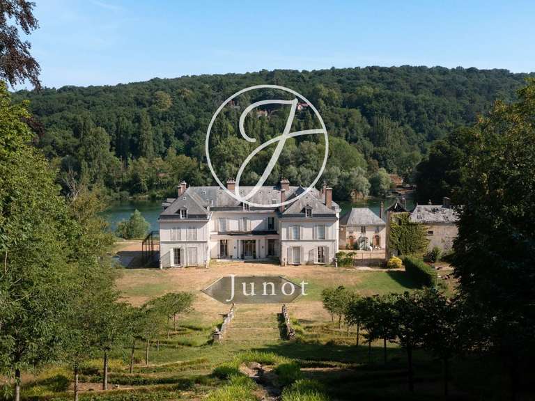 Château Fontainebleau - 15 chambres - 900m²