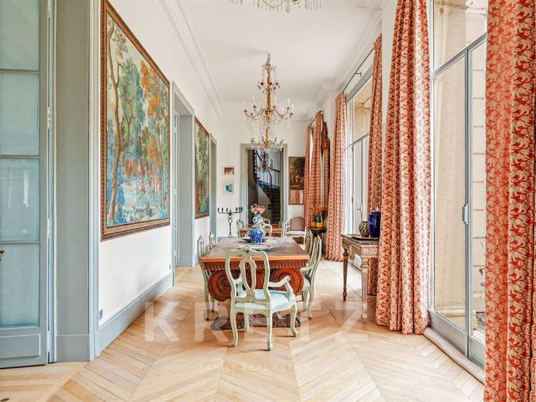 Château Fontainebleau - 1200m²