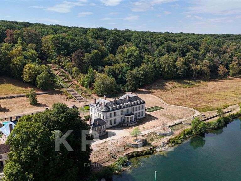 Château Fontainebleau - 1200m²