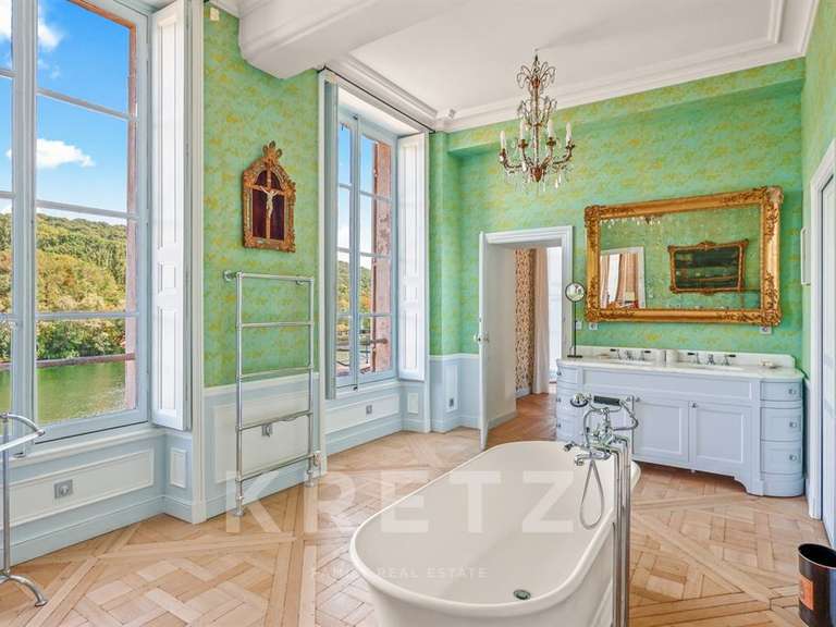Château Fontainebleau - 1200m²